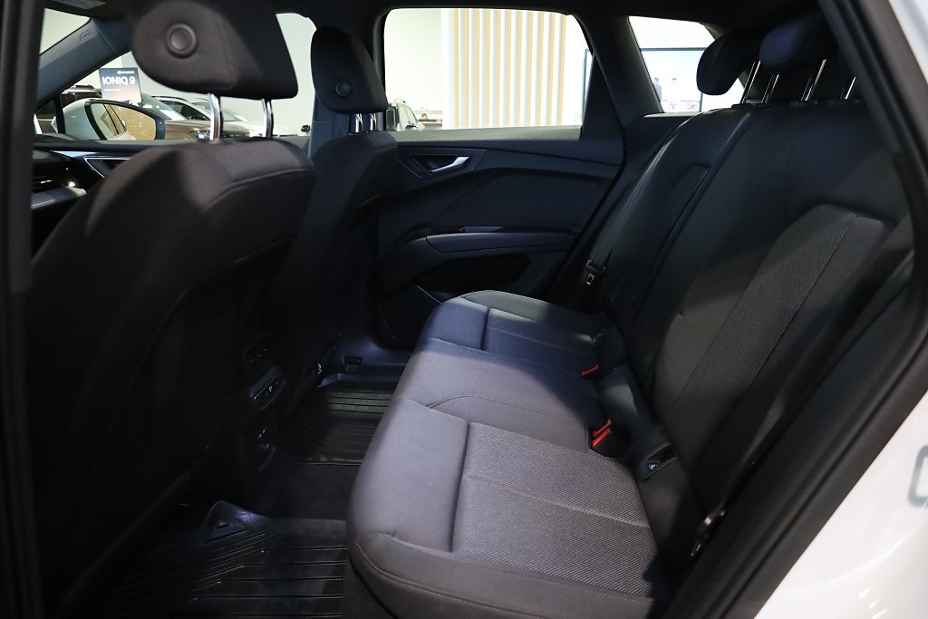 Audi Q4 E-Tron e-tron Proline CarPlay Värmare PDC Leasbar 2023
