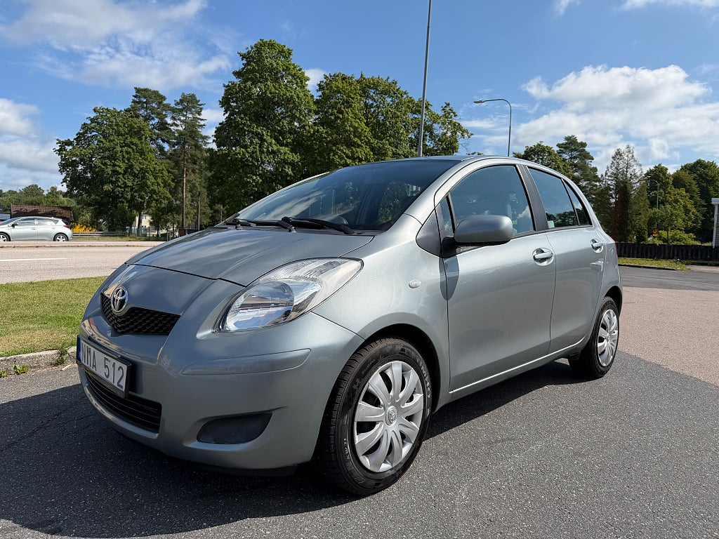 Toyota Yaris 5-dörrar 1.33 Dual VVT-i/7700mil