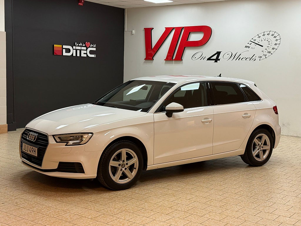 Audi A3 Sportback 35 (150hk) TFSI S Tronic Proline Värmare