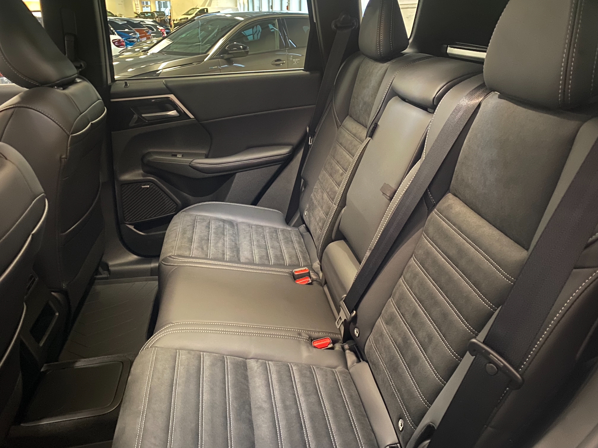Mitsubishi Outlander 2025, bild 7/10