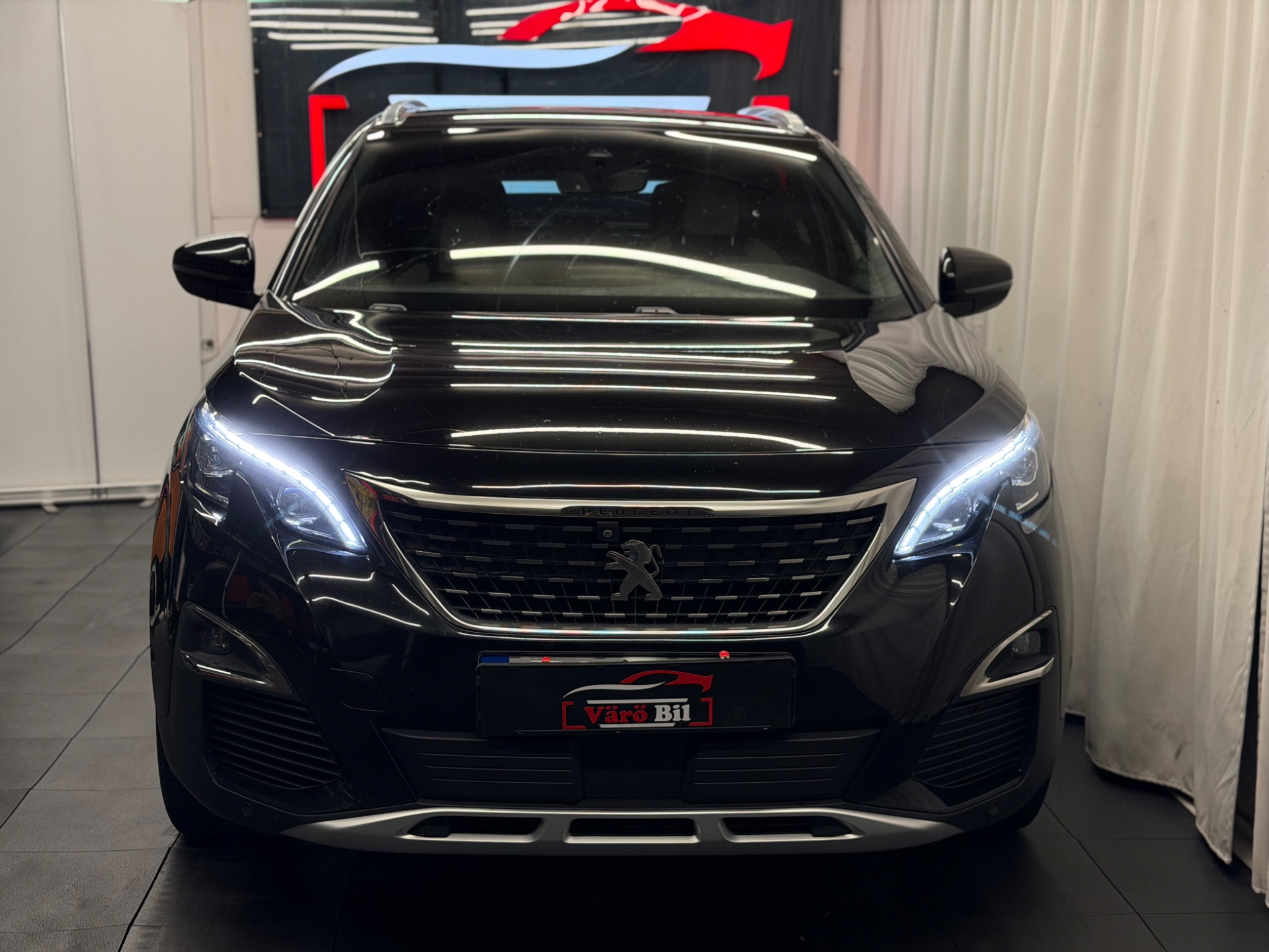 Peugeot 3008 GT HYBRID4 300hk l 360 2019, kuva 7/58