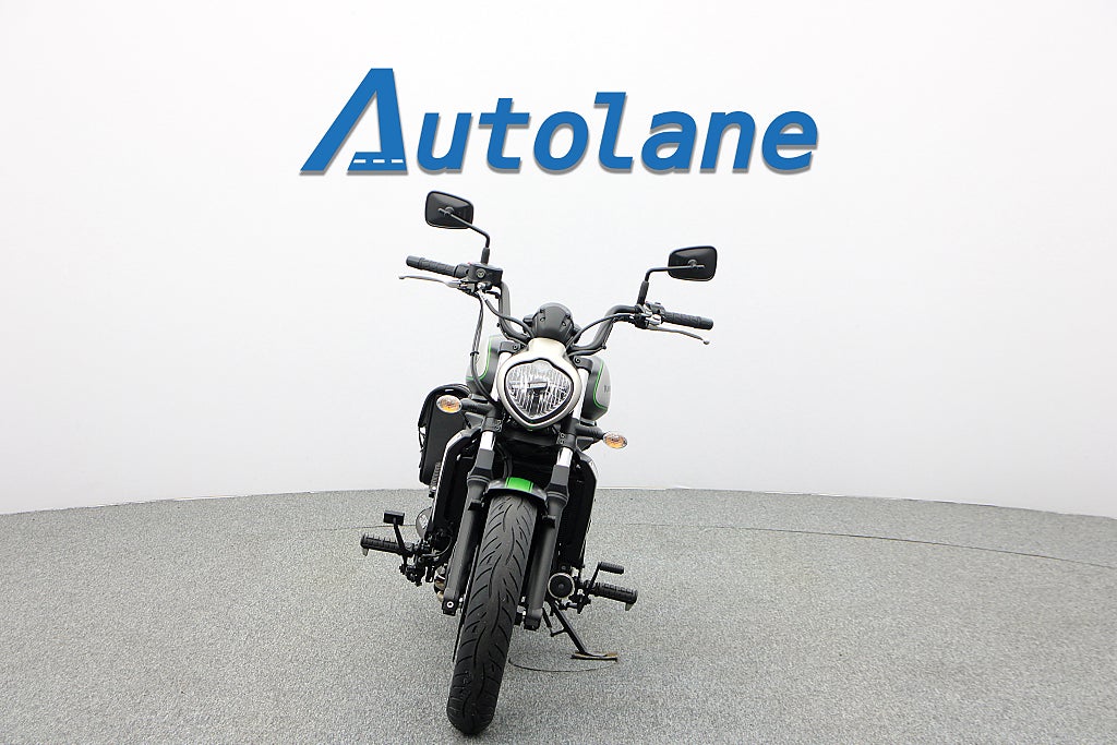 Kawasaki Vulcan S *Limited Edition Arrow Nya Däck