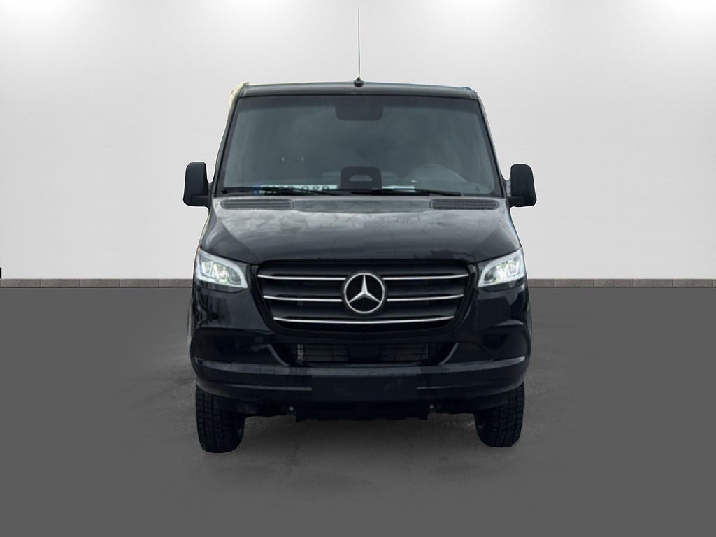 Mercedes-Benz Sprinter 2026 - miniatyr 3