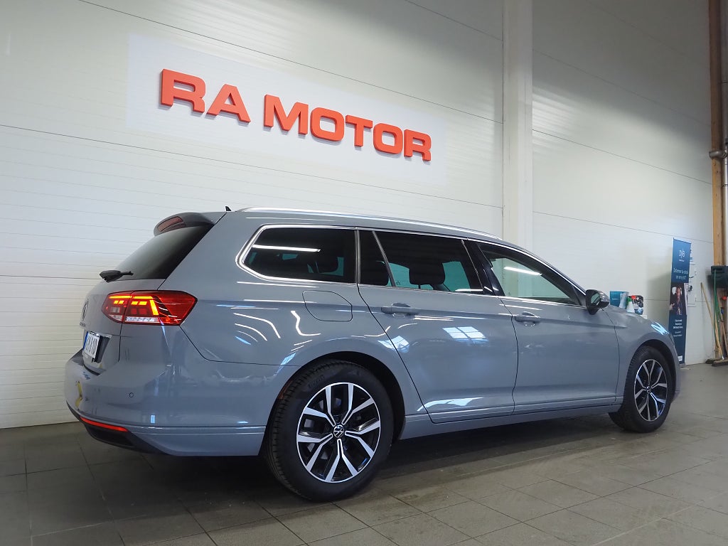 Volkswagen Passat SC 1.5 TSI 150hk DSG |Cockpit|Dynaudio|Drag|Värmare| 2022