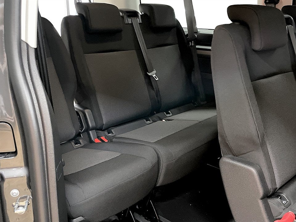 Bild på Peugeot Traveller Active+ BlueHDi 180hk Aut L3 - DEMO