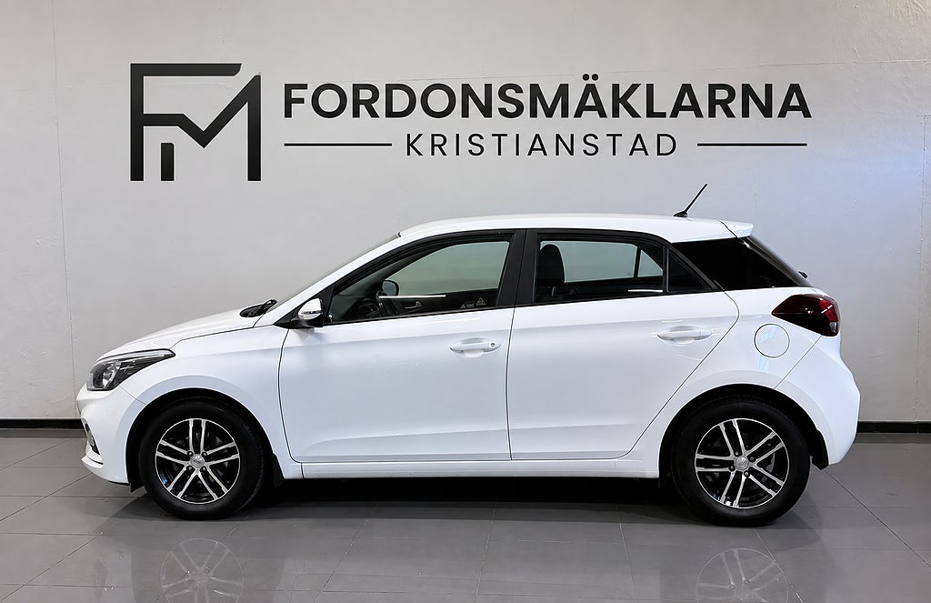 Hyundai i20 1.2 Manuell, Rattvärme, Vinterhjul