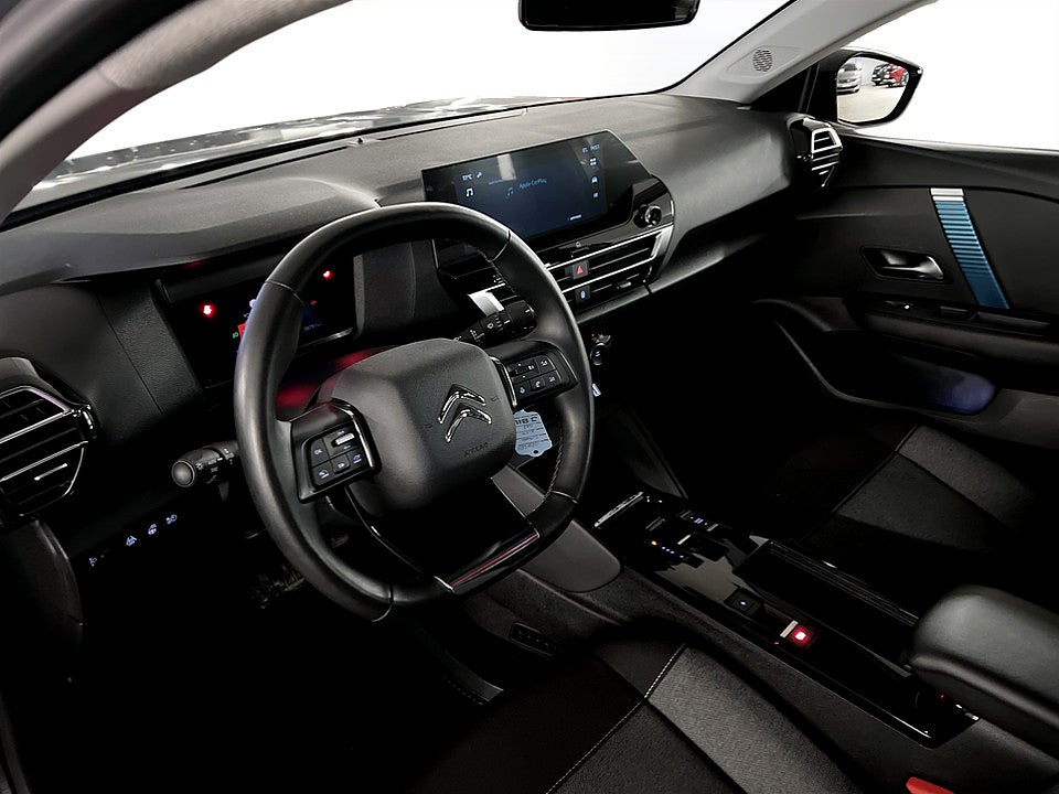 Bild på Citroën e-C4 Feel 50kWh 136hk Aut CARPLAY RATTVÄRME