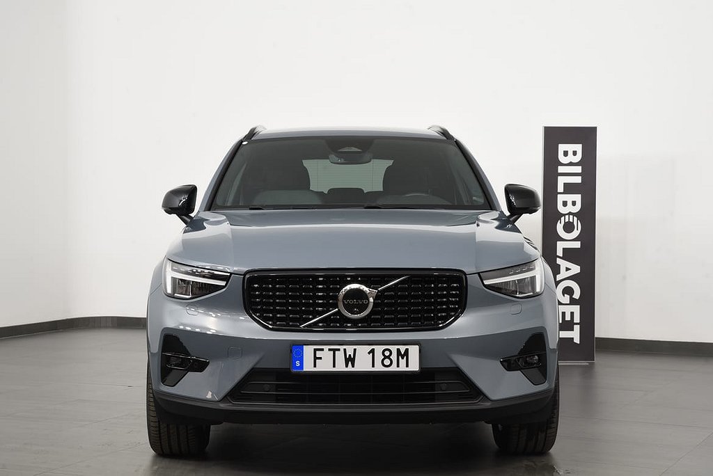 Volvo XC40 B4 FWD Bensin Plus Dark