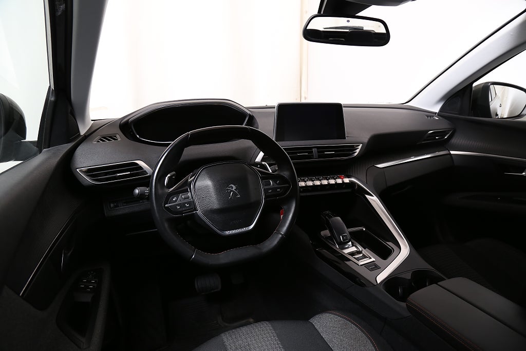 Peugeot 3008 1,2 PureTech 130 EAT Active P-sensorer Dragkrok 2017