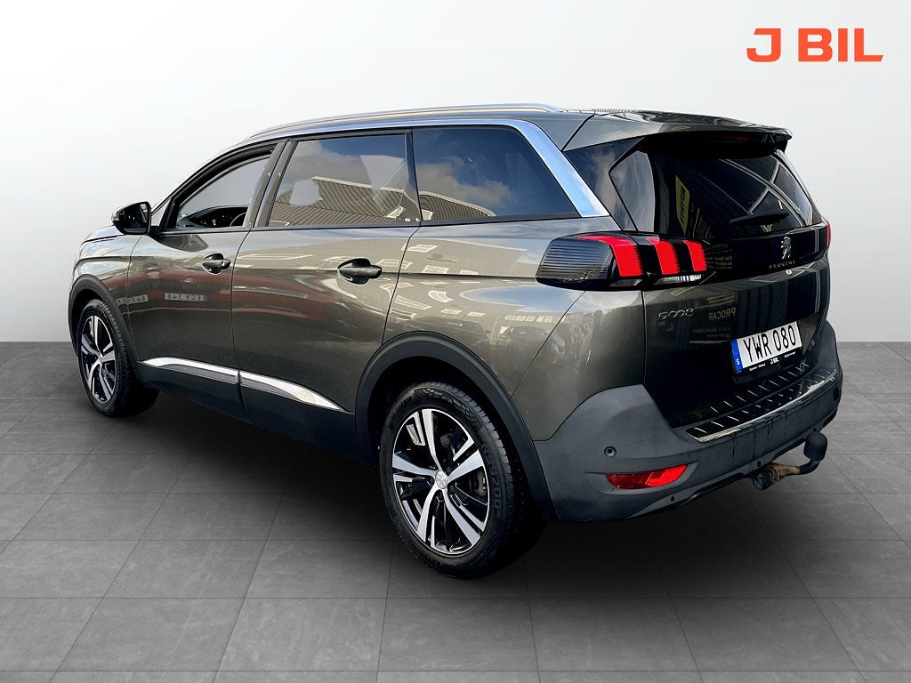 Bild på Peugeot 5008 Allure 1.2 PT 130hk Aut - B-KAMERA, DRAG