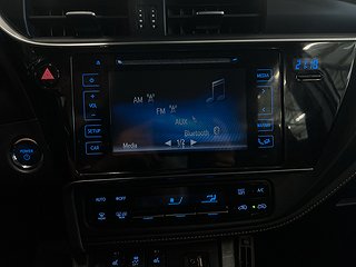 Toyota Auris Hybrid e-CVT Active Vinterhjul/Backkamera/BT