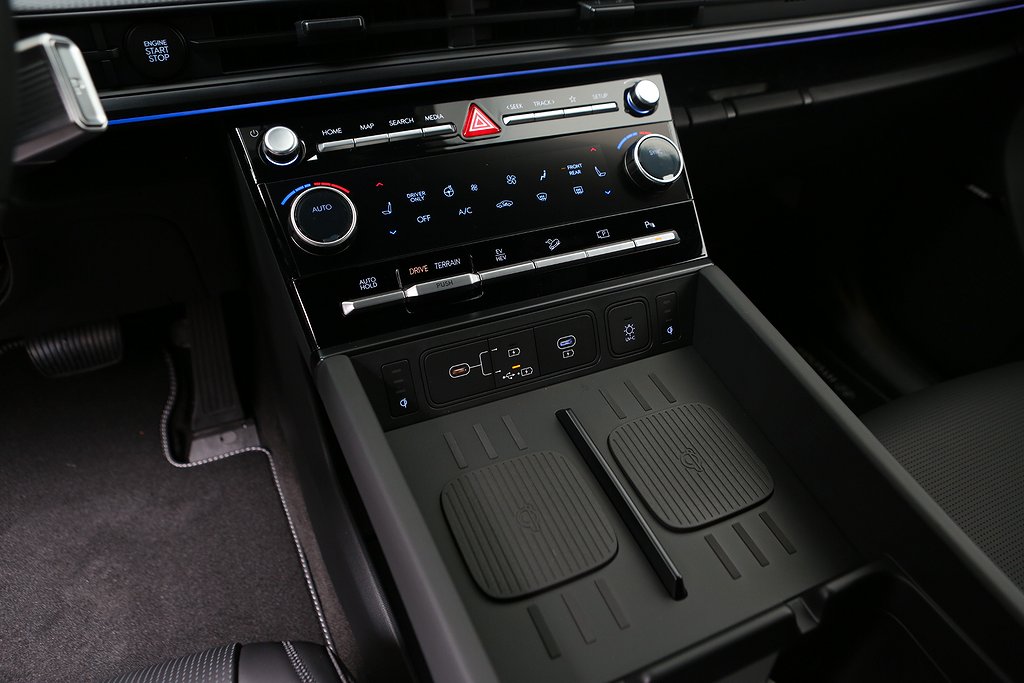 Hyundai Santa Fe 4WD Plug-in Calligraphy Line 2025