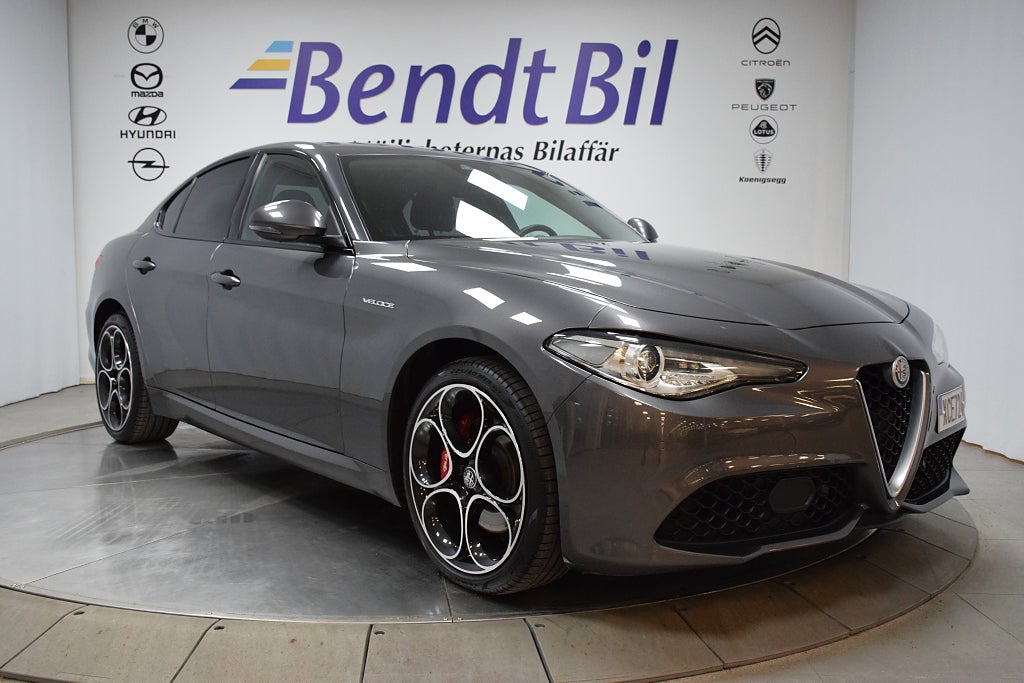 Alfa Romeo Giulia 2.0T Q4 Veloce 280 hk Carplay