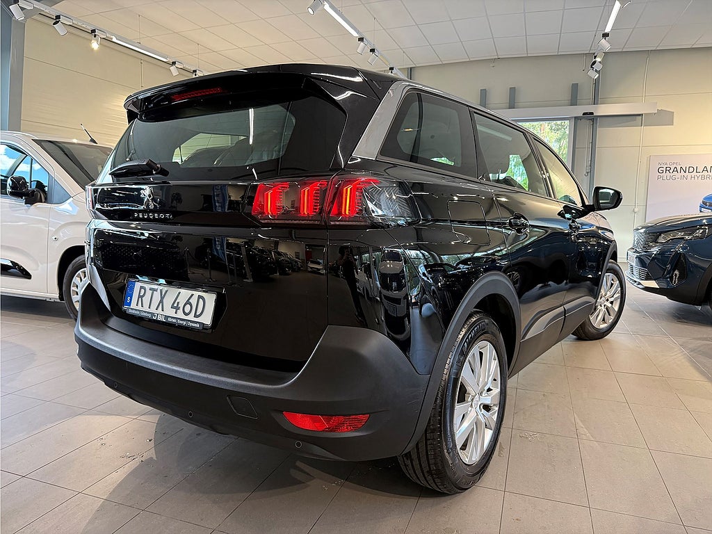Bild på Peugeot 5008 Active Pack 1.2 PT 130hk - 7-SITS, B-KAMERA