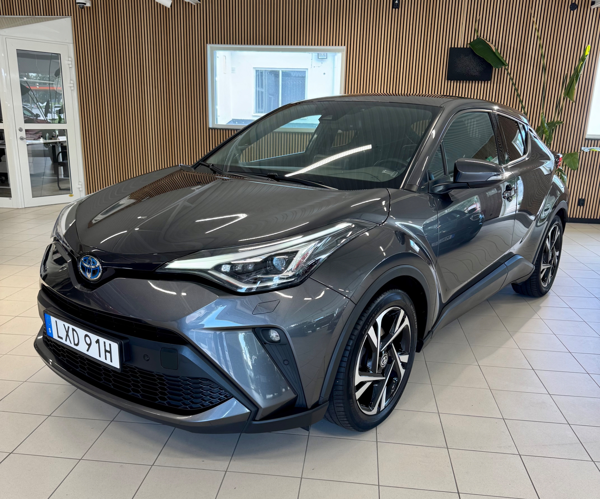 Toyota C-HR 2023, bild 3/10