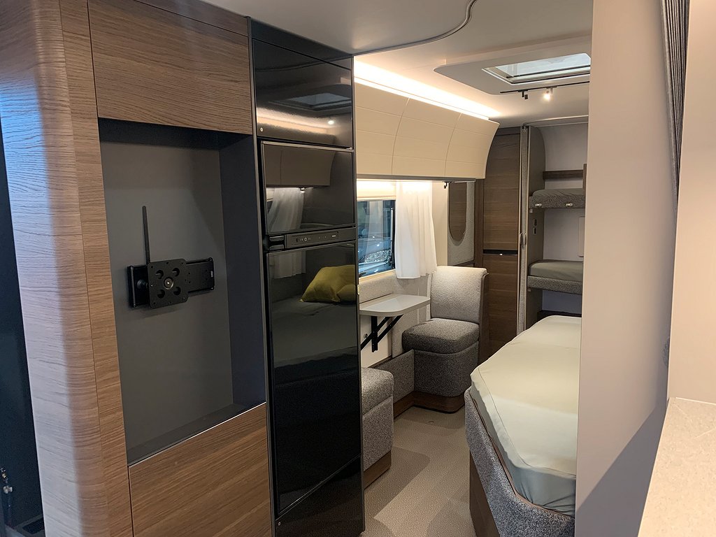Adria Alpina 663 UK  2786 kr/mån/Ny /Vi tar inbyten - Adria