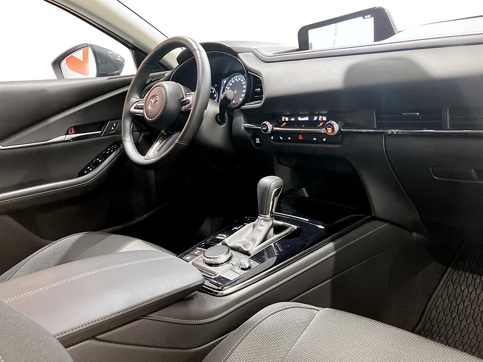 Bild på Mazda CX-30 2.0 e-SKYACTIV-G M 150hk Aut B-KAMERA CARPLAY