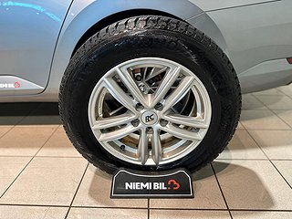 Skoda Superb Kombi 4x4 Business L&K Canton Drag Dvärm SoV