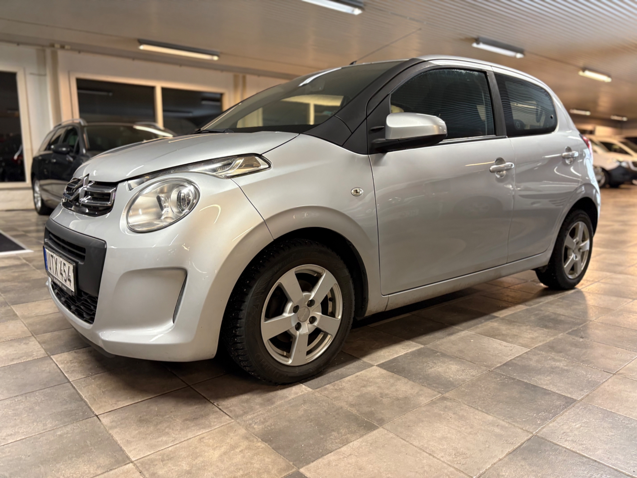 Citroen C1 5-dörrar 1.2 VTi Euro 6 2016, bild 2/39