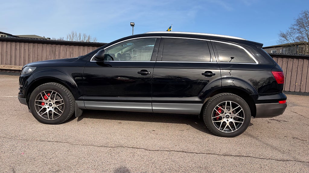 Audi Q7 3.0 TDI V6 Quattro|Auto|Drag||7sits|Lågmil|2000kr i mån
