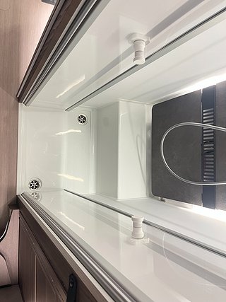 Husbil-halvintegrerad Adria MATRIX SUPREME 670 DL 23 av 28