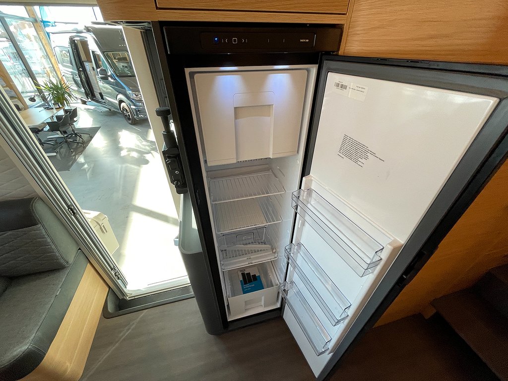 Adria Sonic 700 SL / Automat 180hk / ALDE / Taksäng - Adria