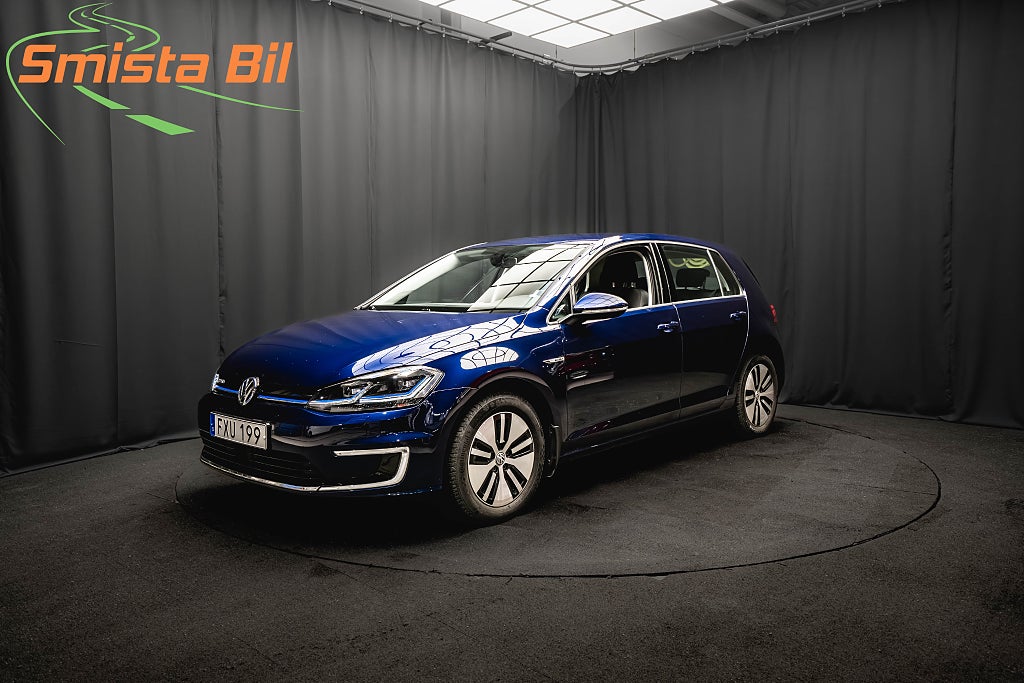 Volkswagen E-Golf PLUSPAKET CARPLAY ADAPTIV-FART VÄRMEPUMP 136hk