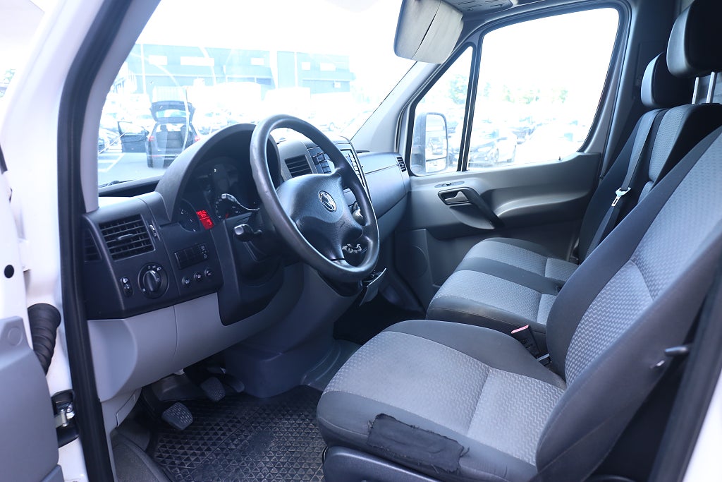 Volkswagen crafter Chassi 35 2,0 TDI 163hk Bakgavellyft Moms