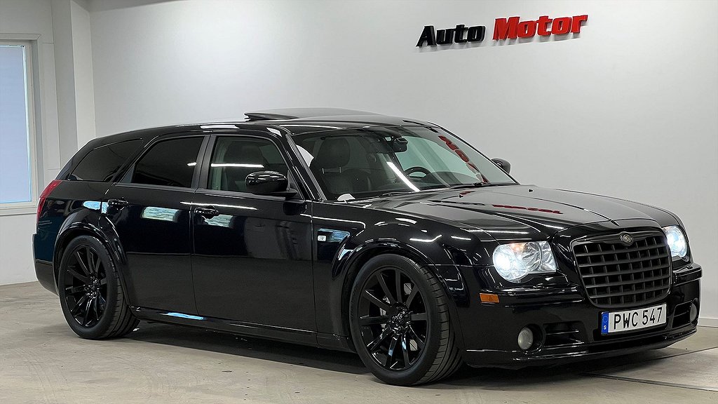 Chrysler 300C SRT8 6.1 Touring 500hk Svensksåld/H&R/Diablo/Volant