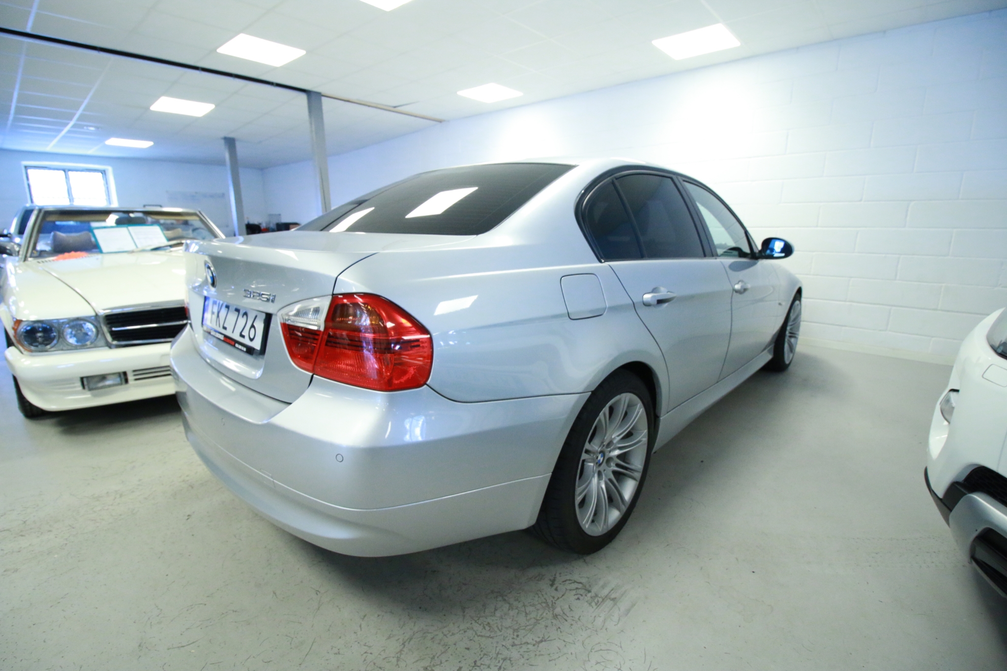 BMW 325 2007, bild 3/38