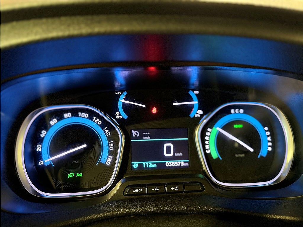 Bild på Peugeot e-Traveller Business 75kWh 136hk Aut L3 - 9-SITS