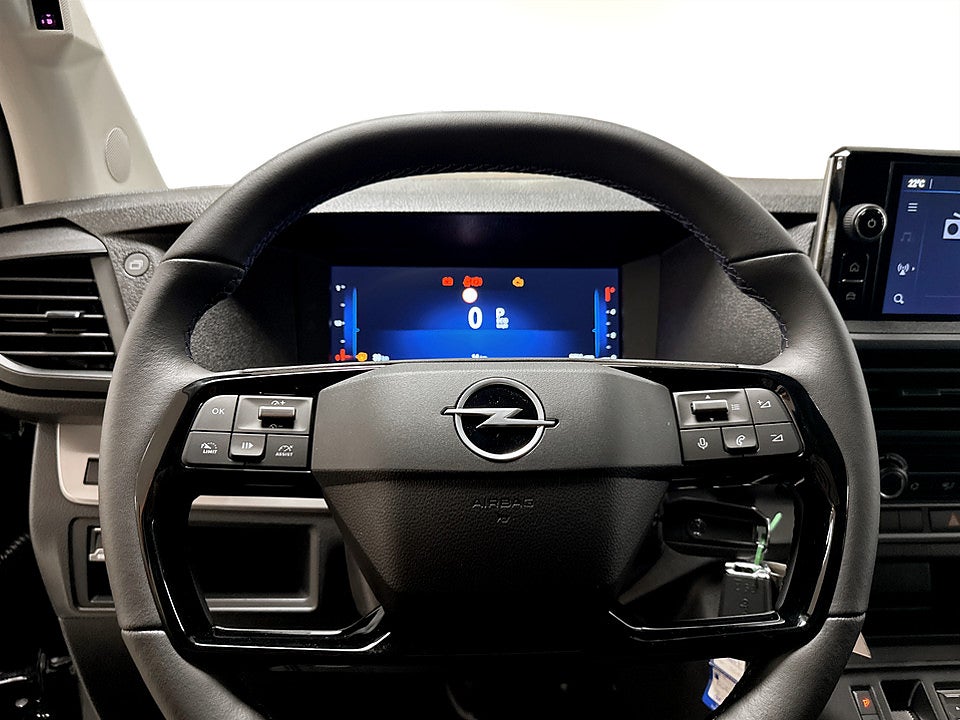 Bild på Opel Vivaro 150hk Aut L2 - EDITION! VÄRMARE & DRAGKROK INGÅR!