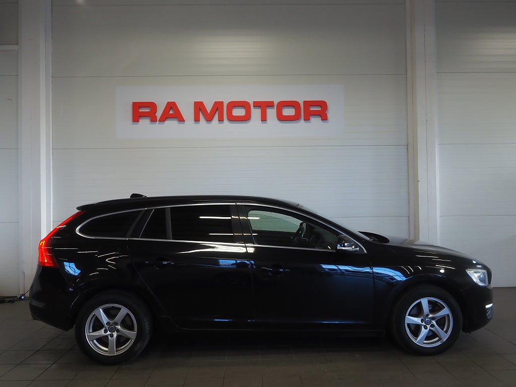 Volvo V60 D4 190hk Geartronic Momentum Business P-Sensorer D-Värm