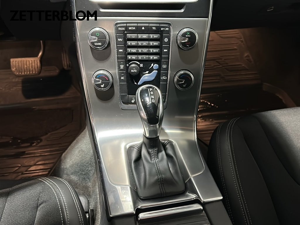 Kombi Volvo V60 14 av 20