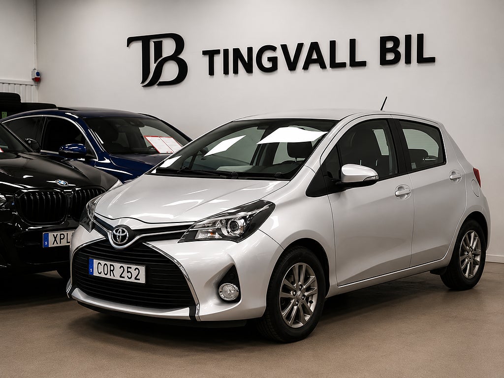 Toyota Yaris 1.33 DUAL VVT-i ACTIVE B-KAMERA NYSERVAD