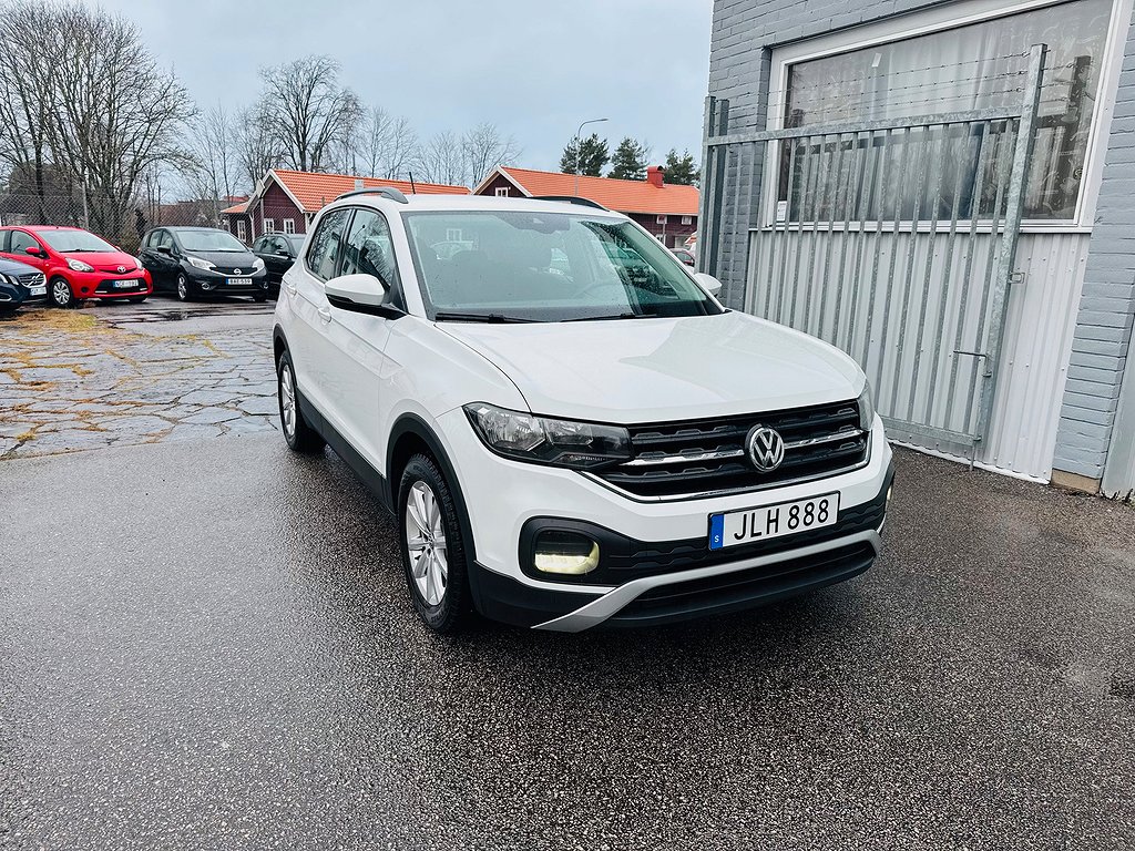 Volkswagen T-CROSS 1.0 TSI 95HK / CARPLAY / 4500Mil