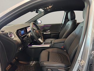 SUV Mercedes-Benz GLA 9 av 14