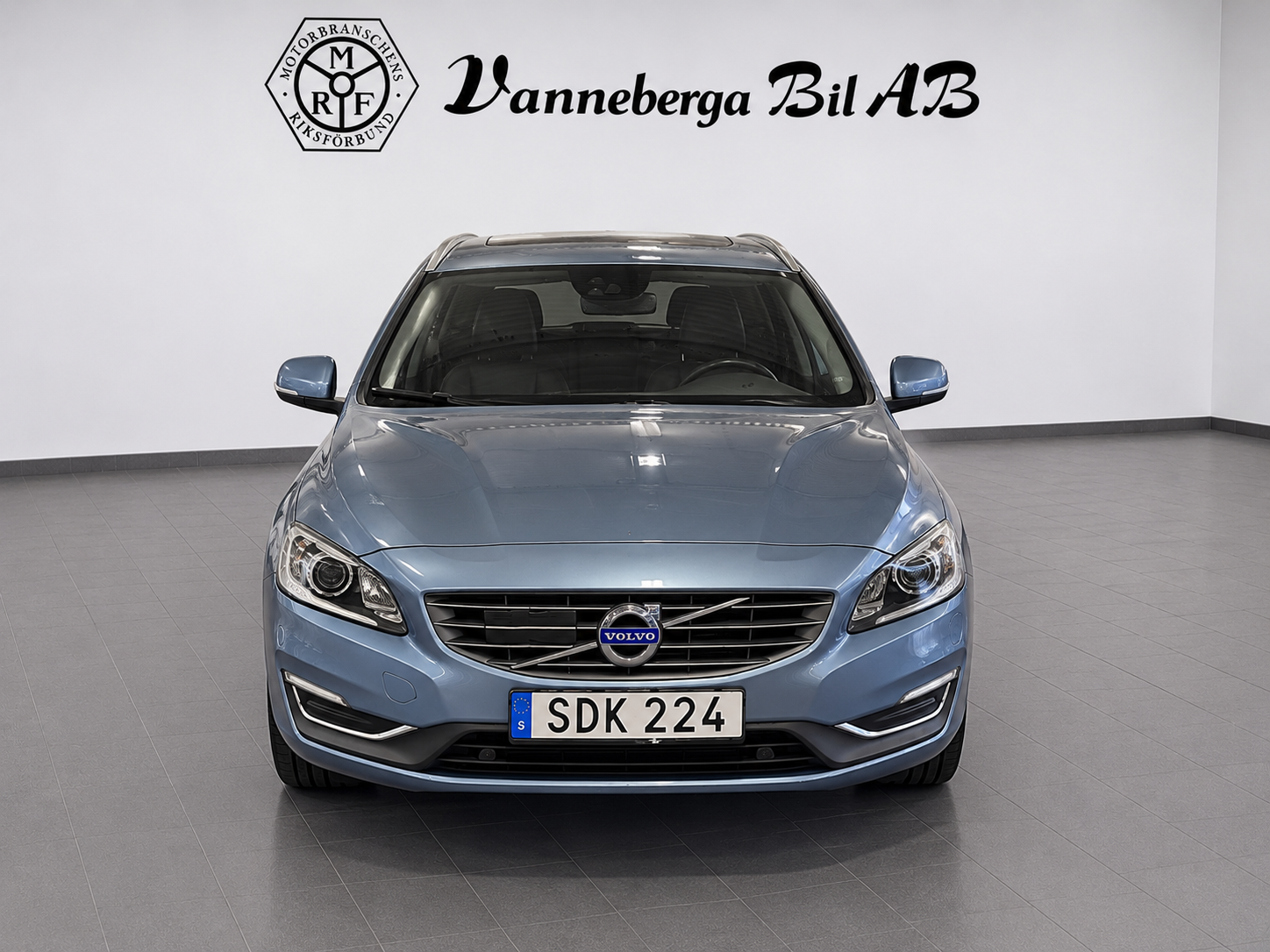 Volvo V60 2018, bild 2/10