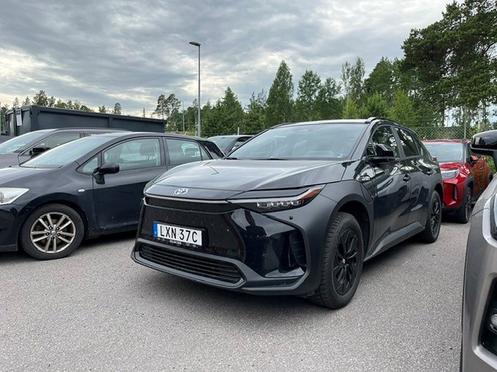 Toyota bZ4X AWD STYLE, Drag, Vinterhjul