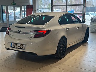 Opel Insignia 2.0 CDTI 4x4 Business Drag/Rattvärme/Navi/S&V