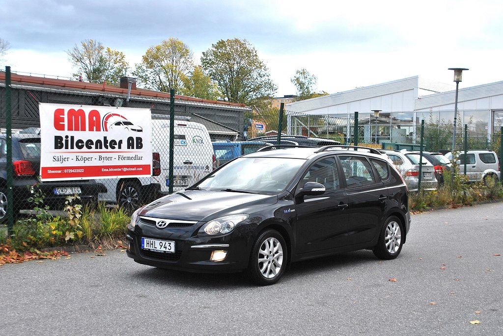 Hyundai i30 cw 1.6 CRDi Business|skinn|nyservad|1520kr skatt