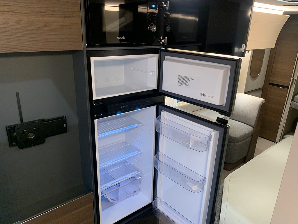 Adria Alpina 663 UK  2786 kr/mån/Ny /Vi tar inbyten - Adria