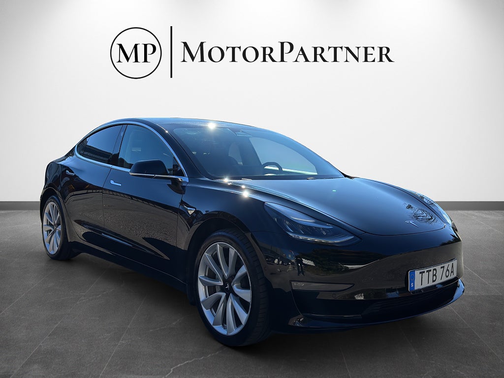 Tesla Model 3 Long Range AWD 440hk Autopilot Pano Läder 