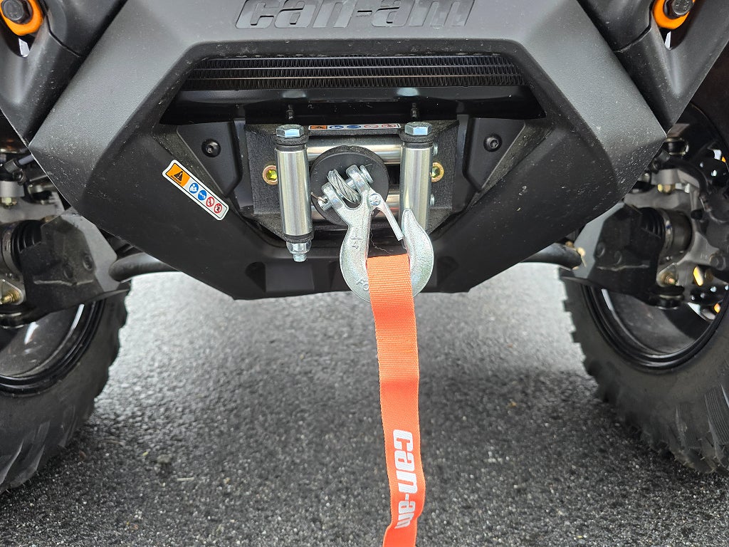 Can-Am Outlander XT-P 1000R Traktor B 