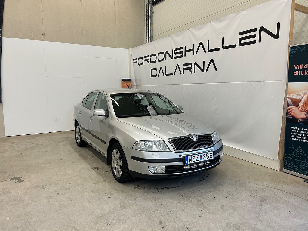 Skoda Octavia 1.6 MPI Euro 4 M-värmare / NY SERVAD  / LÅGMIL