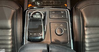 SUV Mercedes-Benz GLE 12 av 14