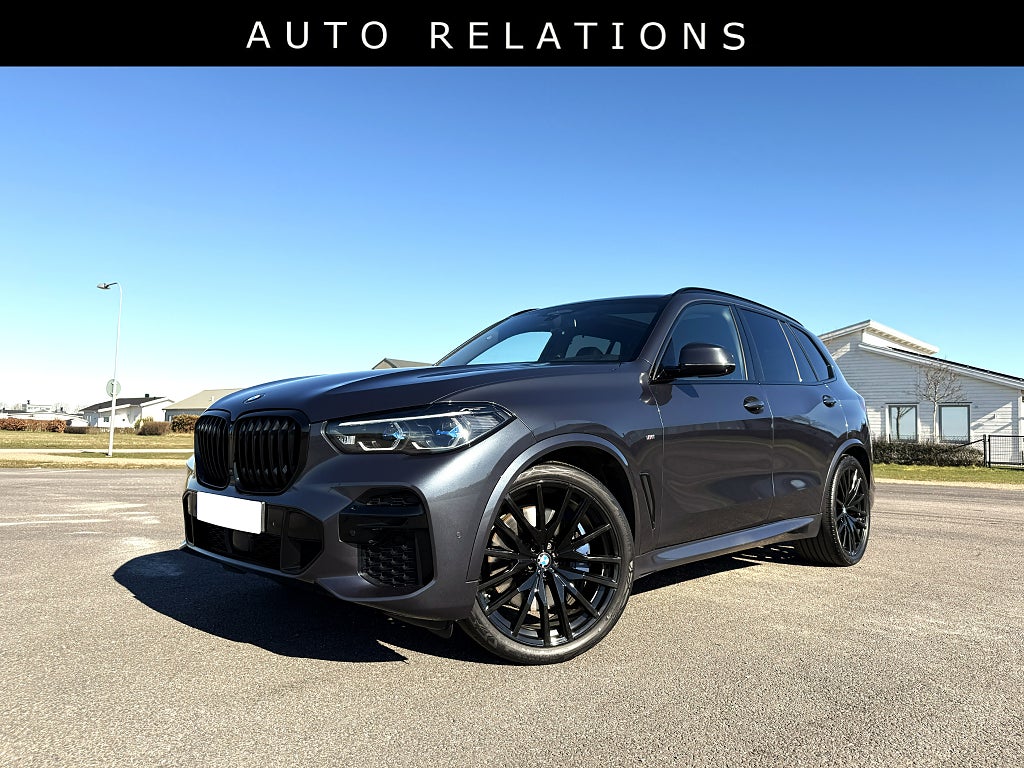 BMW X5 40d 340Hk 22" FULLUTRUSTAD 7-Sits MOMS SvSåld 1 Ägare