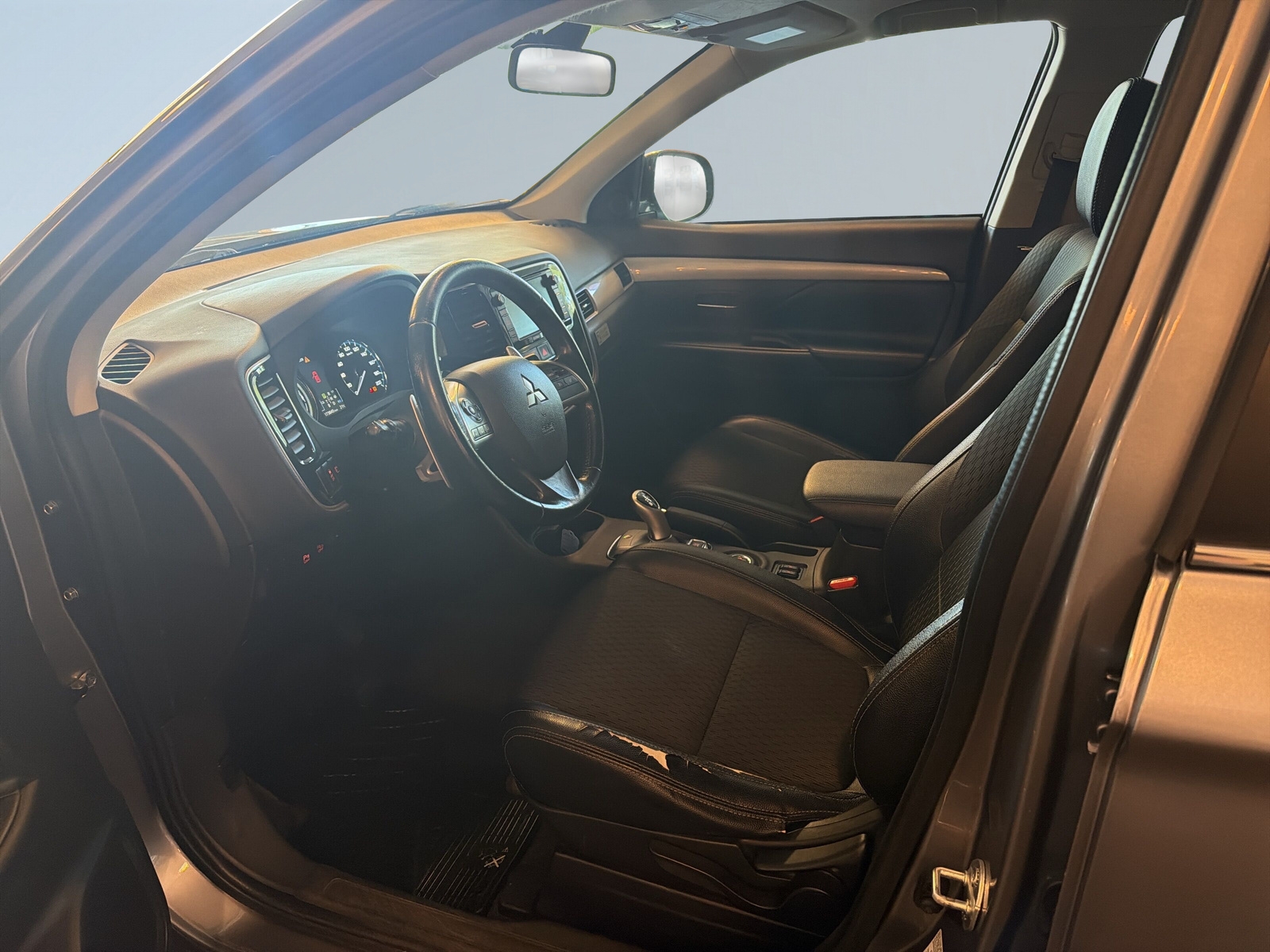 Mitsubishi Outlander 2015, bild 7/51