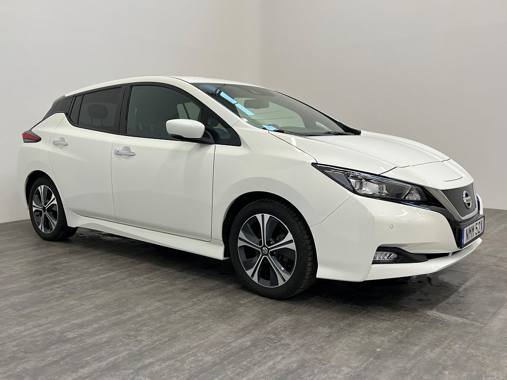 Nissan Leaf 40kwh Friköpt batteri 150hk N-Connecta 360 kamera