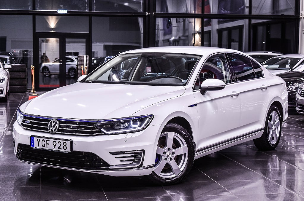 Volkswagen Passat GTE 1.4 TSI ACT Euro 6|Plug-in Hybrid|Välservad